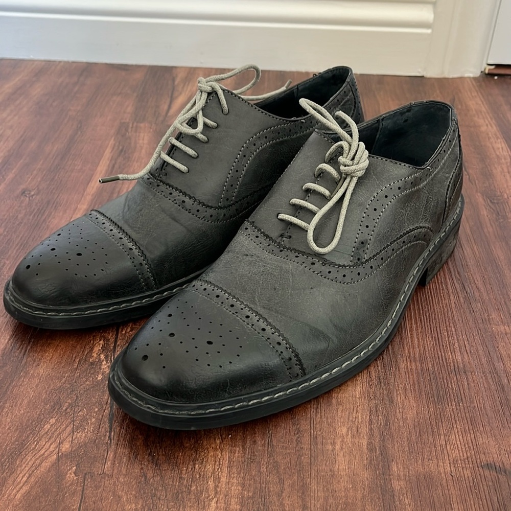 Men’s Brand New Perry Ellis Portfolio Dress Shoe.